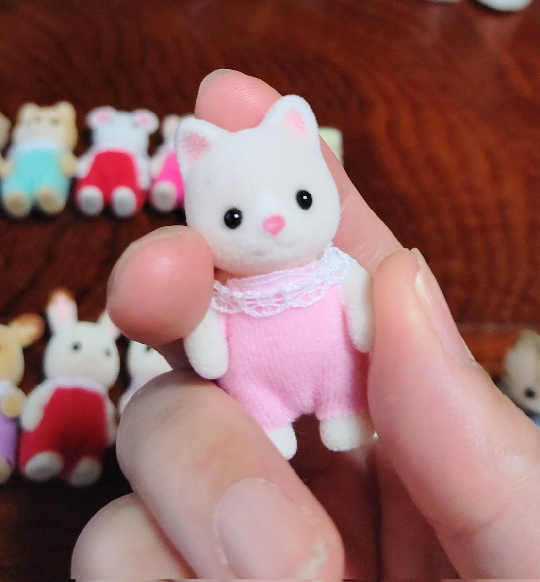 fullnukkko_s's tweet photo. しるばに麻雀
リーチから一巡でツモ！
立直七対子です

ていうネタをバズらせたいのにバズらなくて悶絶したんだよな～～～こんなにおもしろいのに！！！（そうか？） https://t.co/i3W8dftZC8