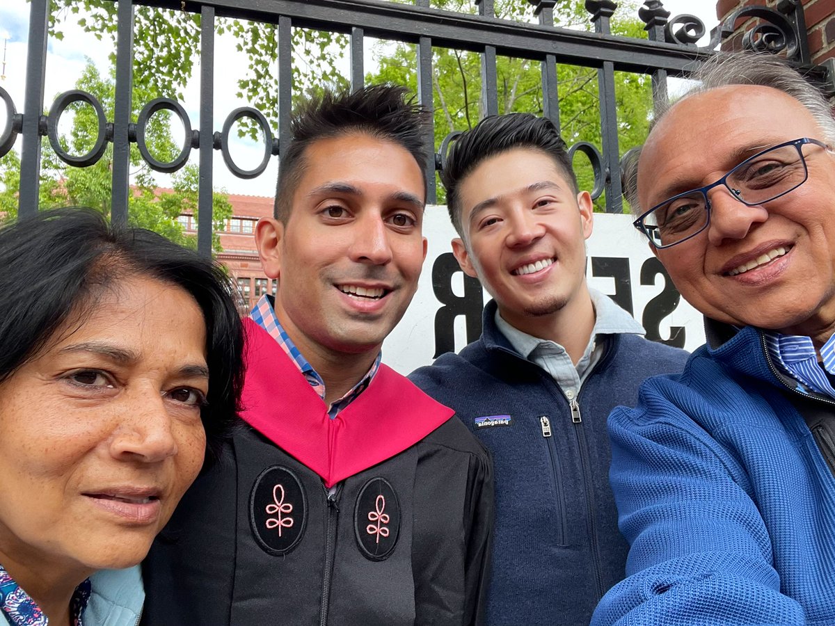 Brigham and Women's GI (@brighamgi) on Twitter photo Congratulations to 3rd-yr #BrighamGIFellow <a href="/RahulSDalalMD/">Rahul S. Dalal, MD, MPH</a> on graduating w/ his Master of Public Health degree from <a href="/HarvardChanSPH/">Harvard T.H. Chan School of Public Health</a> 👨🎓🎉🎓
We are so proud of you & look forward to your continued success as a clinical investigator!
#HarvardChan22 #Harvard22 #MDMPH <a href="/AllegrettiLab/">The Allegretti Lab</a> Congratulations to 3rd-yr #BrighamGIFellow <a href="/RahulSDalalMD/">Rahul S. Dalal, MD, MPH</a> on graduating w/ his Master of Public Health degree from <a href="/HarvardChanSPH/">Harvard T.H. Chan School of Public Health</a> 👨🎓🎉🎓
We are so proud of you & look forward to your continued success as a clinical investigator!
#HarvardChan22 #Harvard22 #MDMPH <a href="/AllegrettiLab/">The Allegretti Lab</a>