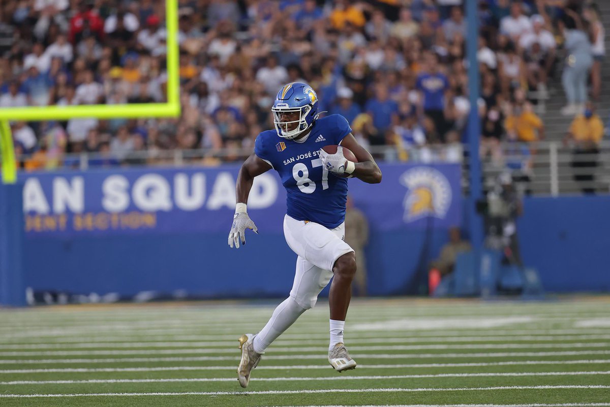 TheZackMarsh's tweet photo. AGTG! After a great conversation with @coachmattadkins I am grateful to say I have received an offer to play football at San José State University! #GoSpartans 
@CoachO_SJSU https://t.co/n2d954UhEO