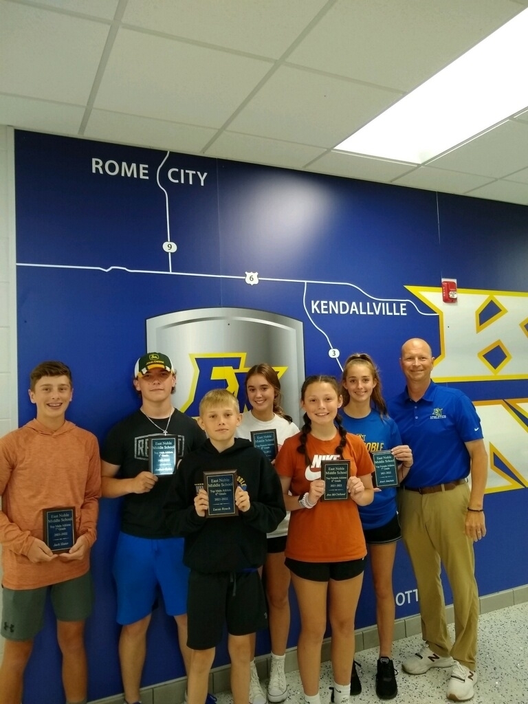 ENMS_Knights's tweet photo. Shoutout to the top male and female athletes from each grade level.
Students were involved with multiple sports, had success in their sports, and were nominated by their coaches.
Congrats!! https://t.co/xI84stRyMw