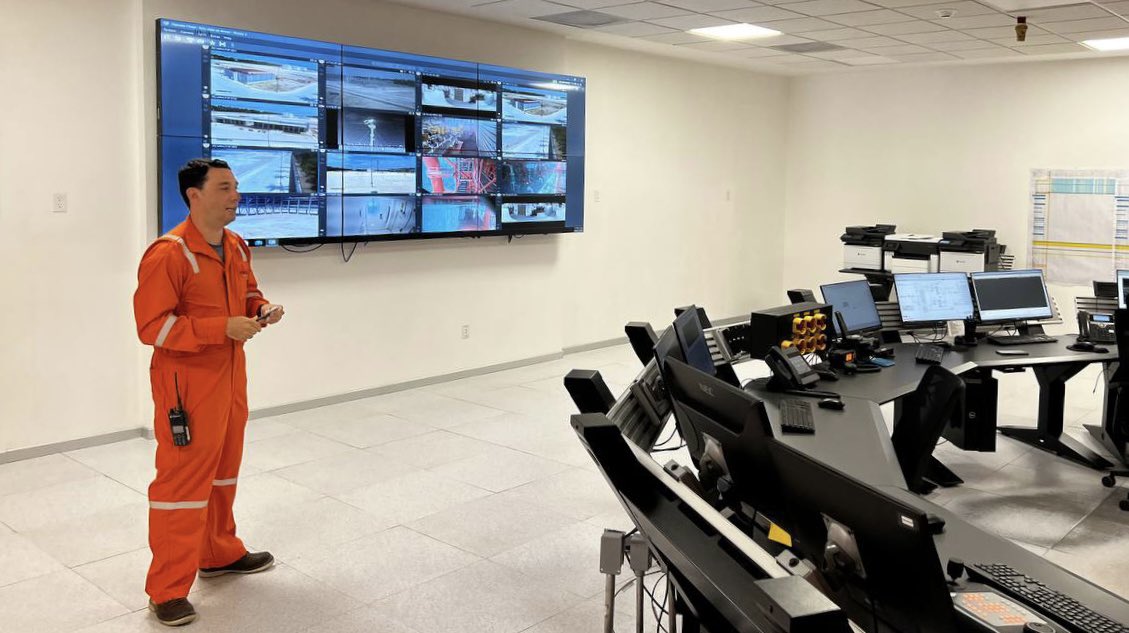 OvidioPeraltaS's tweet photo. Con innovación tecnológica, seguridad operativa y responsabilidad social por la preservación del medio ambiente, HOKCHI Energy realiza la producción de hidrocarburos desde aguas someras del Golfo de México. (1/2) https://t.co/JdqpHfDG9y