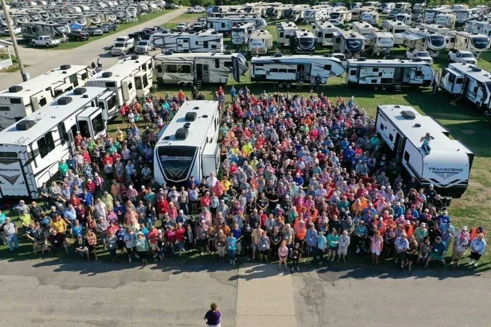 rvlife's tweet image. Updated Post: 10 Best RV Summits and Rallies to Attend in 2022 🎉
@therventrepreneur @fmca_ @EscapeesRVClub @WinnebagoRVs @AirstreamClub @Granddesignrv @xscapers @fulltimefreedomweek @rvingfamily
#rvevents #rvlife #rvtravel #rvliving
 buff.ly/3LLcI0B
