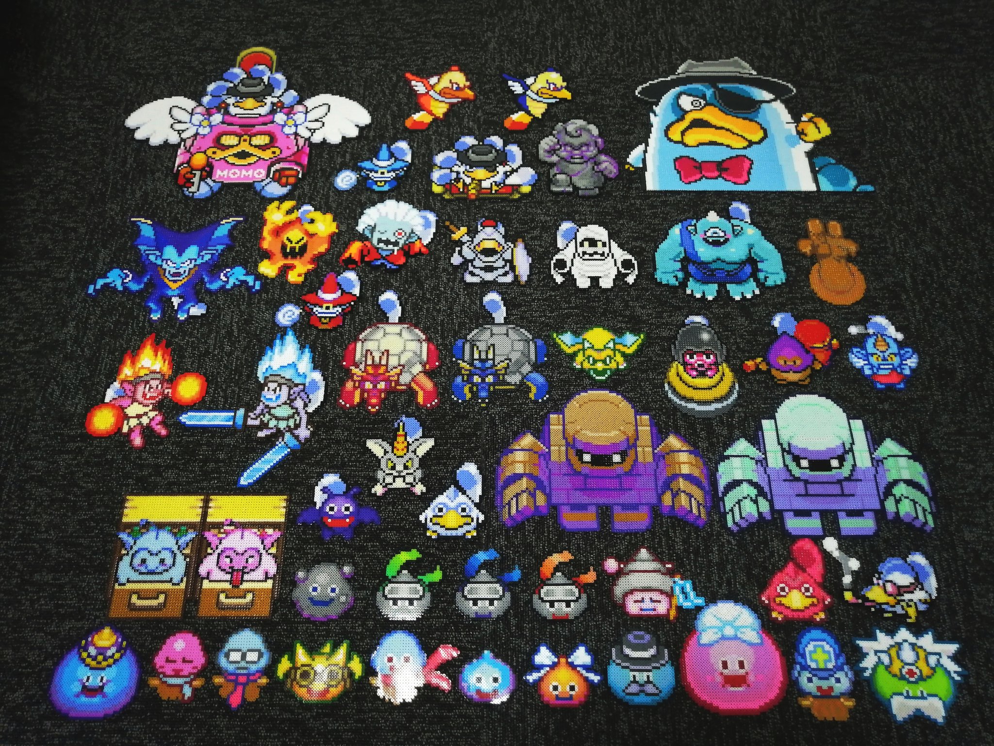 はぐれぇ ドラゴンクエスト36周年 スライムもりもりドラゴンクエスト 衝撃のしっぽ団 のスライム モンスターをアイロンビーズで作りました カミュマヤの新作くっそ楽しみ ドラクエの日 ドラクエ36th アイロンビーズ T Co P6kqsvgoeo