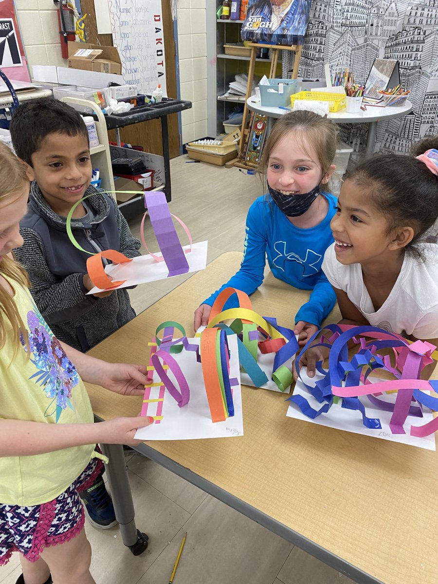 elizabethjosel1's tweet photo. Art creates community #gwgreats #wayzatacreates https://t.co/Q6lQ1yHVxk