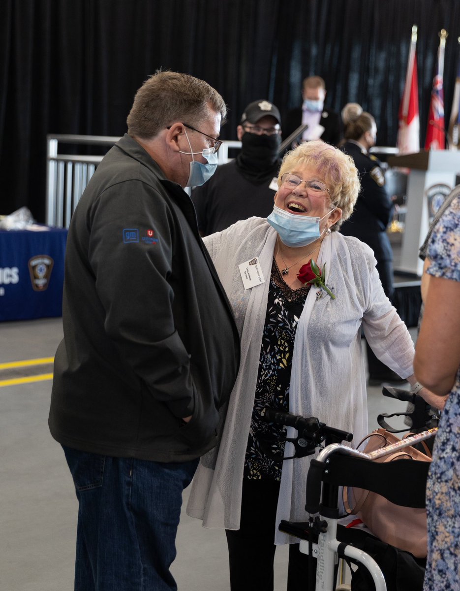 DawnDboxii's tweet photo. I was so honoured to capture these special moments from today’s Survivor Celebration at @MLPS911 
•
•
#ldnews #519london #ontarioparamedics #ldnont #londonontario 
@CTVLondon @OPSEUAmbDiv @Local147Opseu @IGotYourBack911 
@CBC @CityofLdnOnt @OntParamedic https://t.co/ncnZwI8oXg