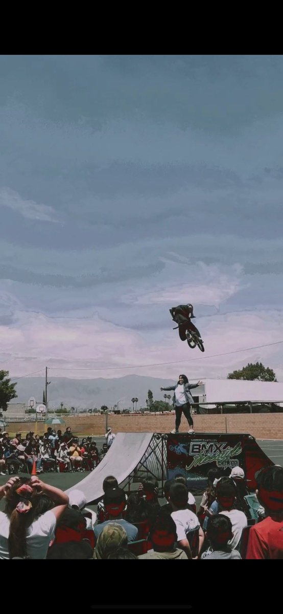 Casey_Cougars's tweet photo. The Casey Cougars celebrated being done with testing and wrapping up the year with an awesome assembly by the BMX Freestyle Team. https://t.co/RUaOlfu4fO