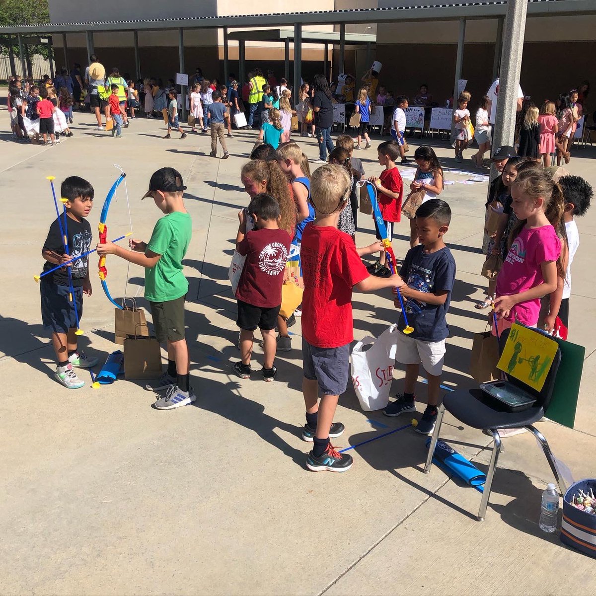 Chapman Heights Elementary School tweet media