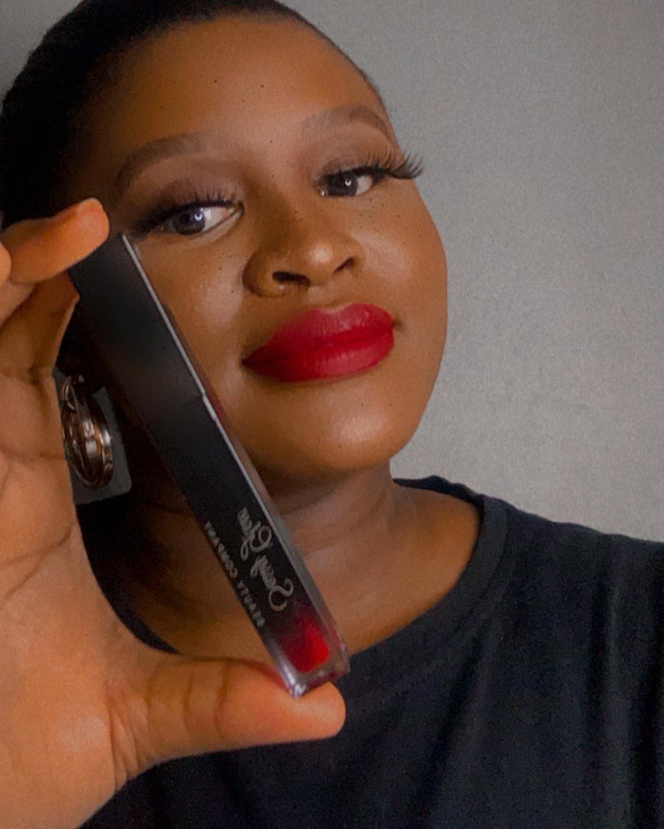 sa_mashiane's tweet image. 100% Female Black owned and South African. Head of Beauty #SassyGlowBeautyCompany 

@GirlsTalkRSA  #GirlsTalkZA | #HMWinterEssentials | #PodcastAndChill  | #Checkpoint