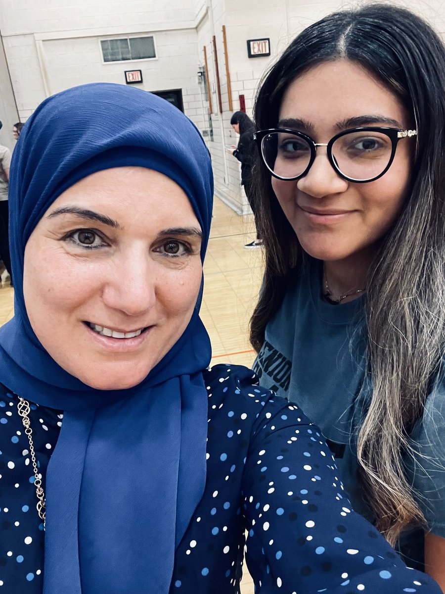 FBazzi1's tweet photo. My former Maples students are now seniors at DH.  Wish them all the best. https://t.co/UHXYMFYV5A