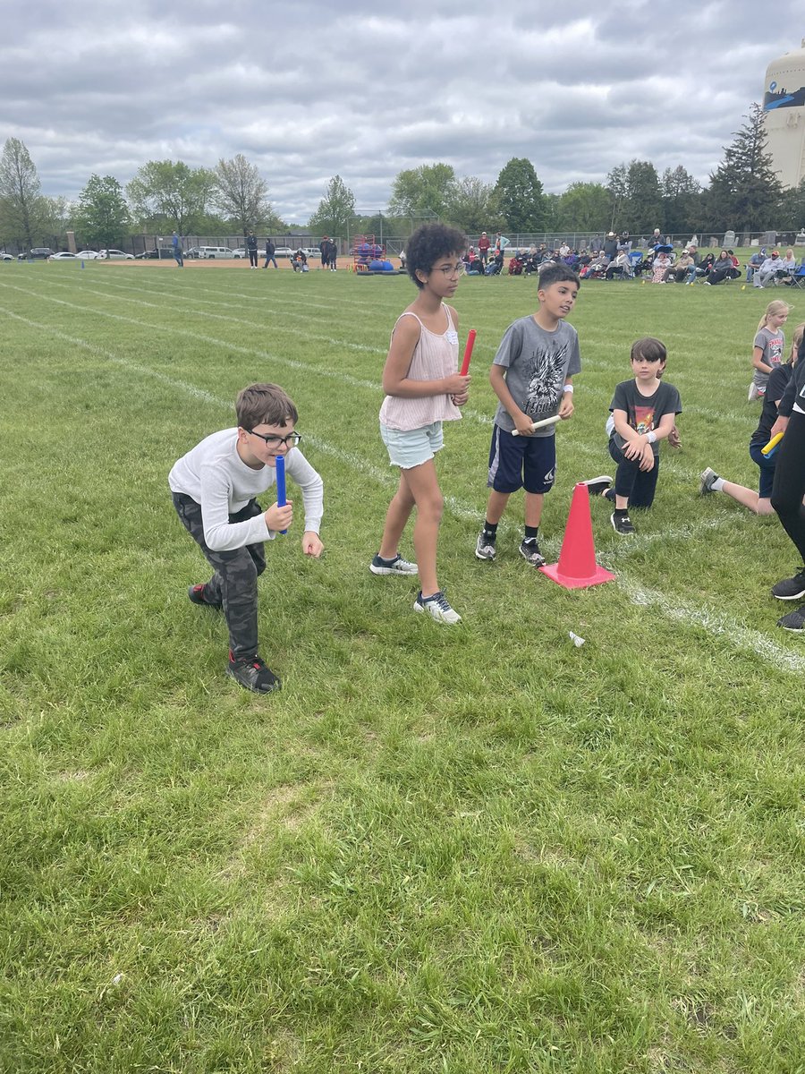 Sweeney Phy. Ed. tweet media