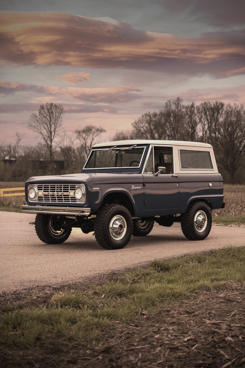 ReehoffDesign's tweet image. 71 Bronco shoot with @Photoshop sky replacement tool... Pretty impressive!