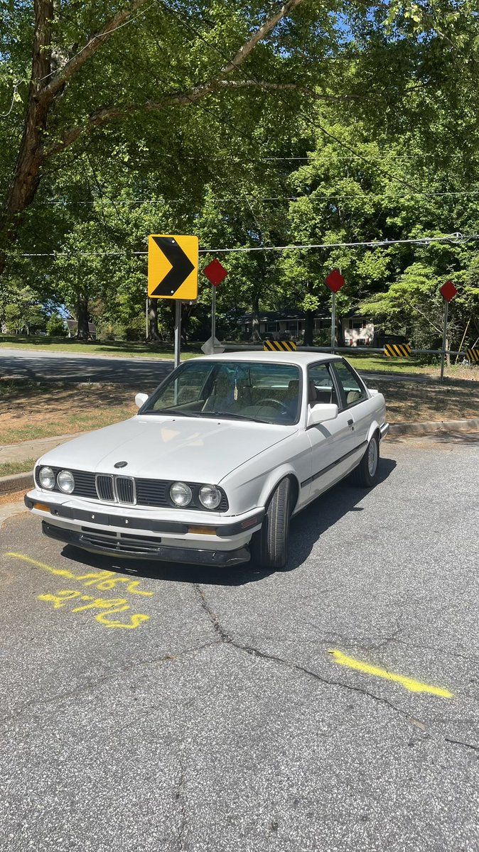 e30_leo's tweet photo. @Fitmentind with no ac https://t.co/iksKuU0wak