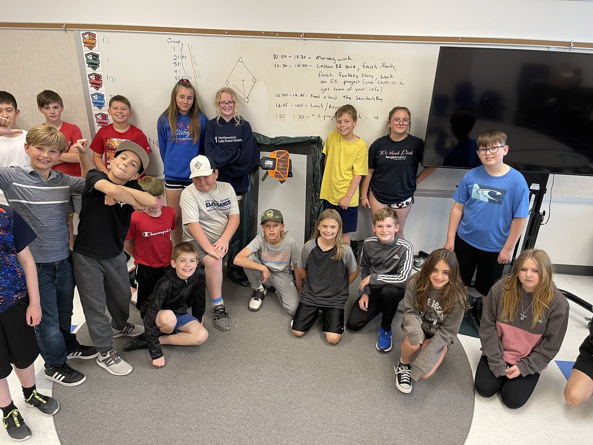 MrHsclass1's tweet photo. Having fun with Science. The class built a hovercraft. Still need to make some changes but worked great. https://t.co/VrQad3NCXw