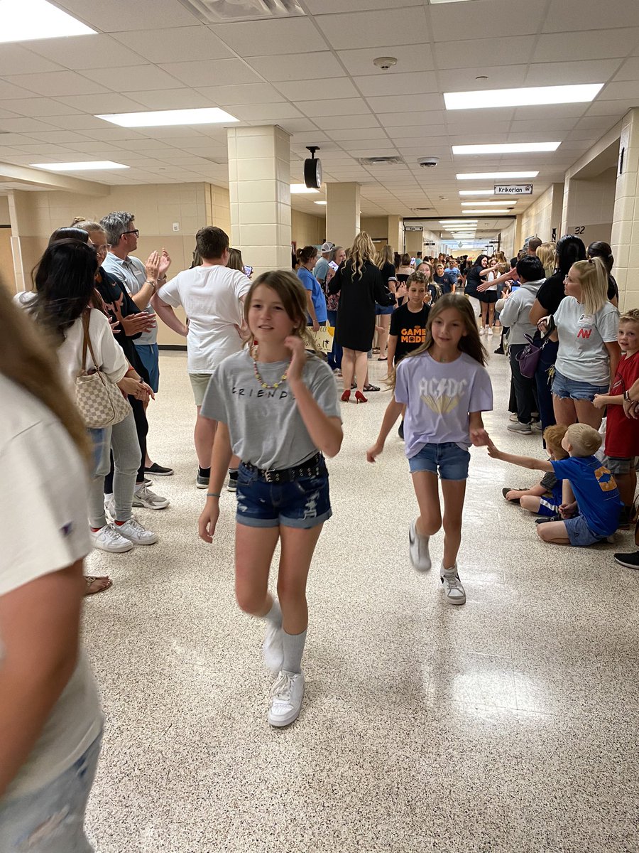 Montgomery Elementary tweet media