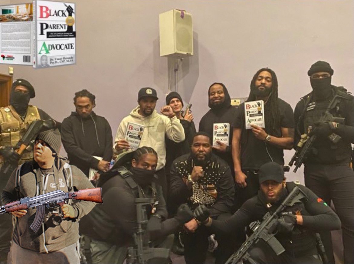 RedVelvesMatter's tweet photo. @Pbnjs_DDD You changed the game mah. We got panthers out on the streets looking for that Jim!  #RedVelvesMatter ✊🏾 https://t.co/Gofjtmul18