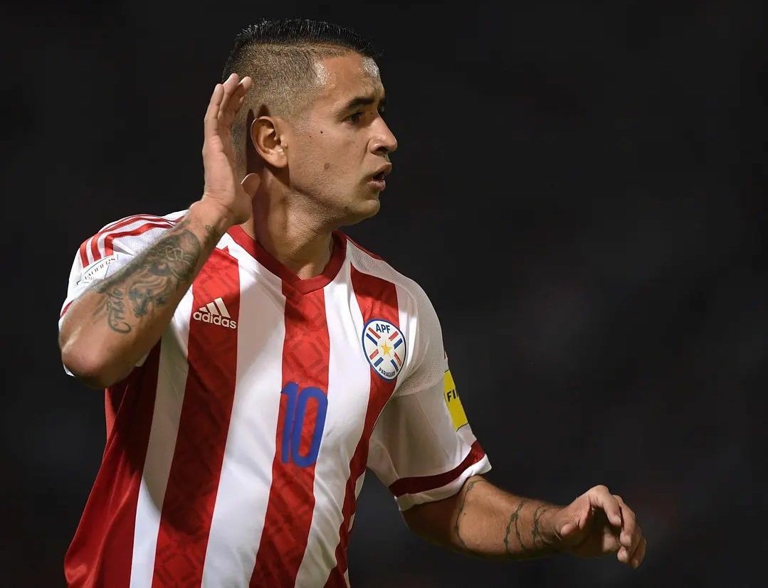 ¡Fue citado por Guillermo!

Oficialmente, Derlis González vuelve a la Selección Paraguaya. 🇵🇾🔥