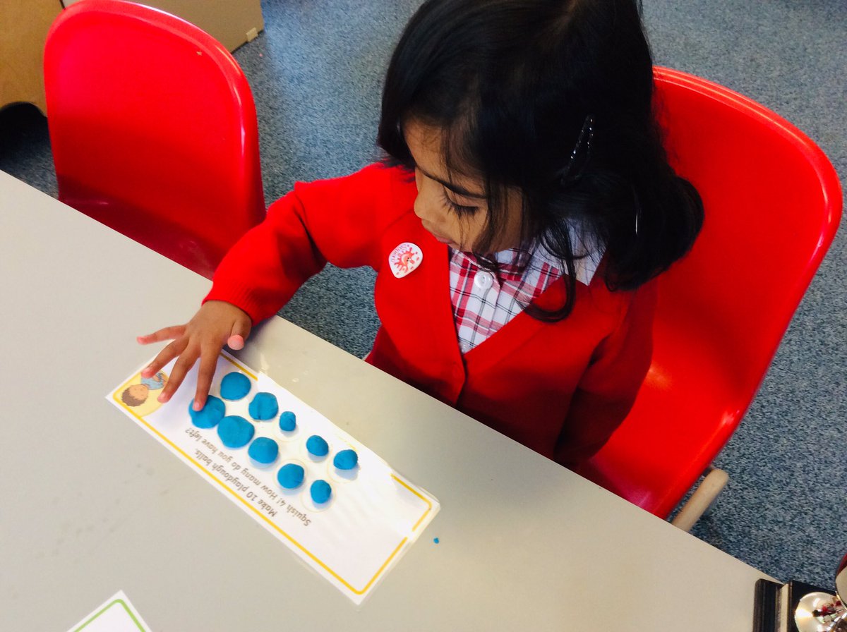 PipersPrePrep's tweet image. #PipersReception were having fun practising their subtraction skills with some squishy play dough number sentences! #PipersPrePrep