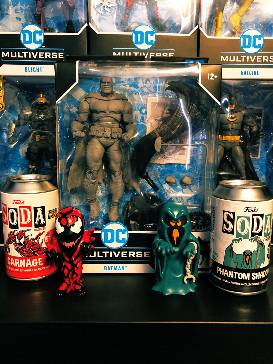 Pinkfloid333's tweet photo. Hey Yo! No luck on soda chases but, came up on this sweet DC multiverse TDKR Batman chase!
#dcmultiverse #mcfarlanetoys #platinumedition #FunkoSoda #firstchase @DisTrackers @ShartimusPrime @ToyNewsInterna1 @CeeOfCreativity @Toyshiz https://t.co/w3yNVIXfHq