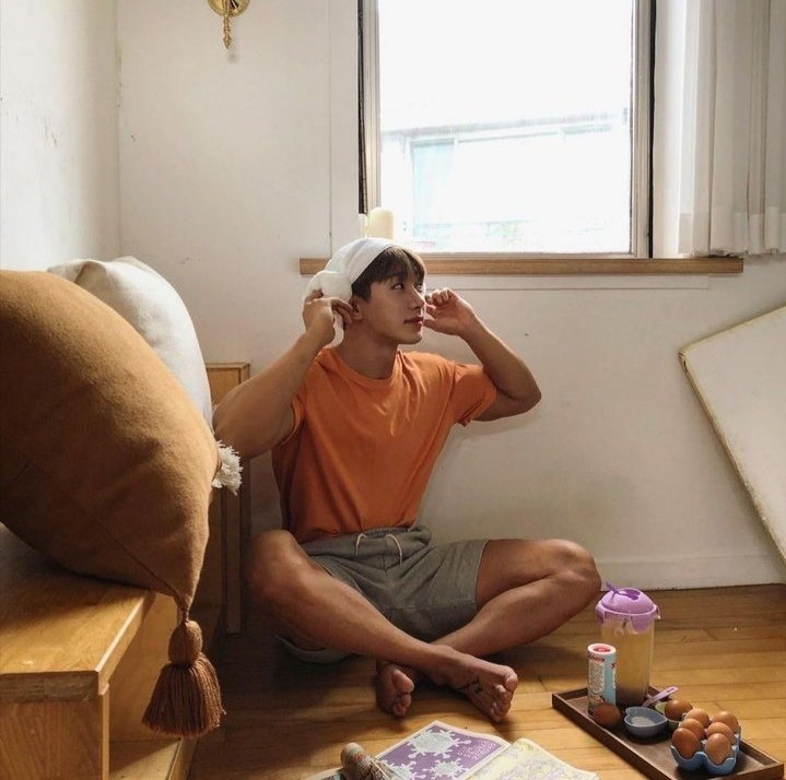 metaIvlog's tweet photo. 𝚂hut the fck -- y pongan atención porque my pretty 𝑝rincess está de cumple, yes! #𝑡he·誕生𝔡ay llegó y lo único que puedo decir es que espero nunca deje de sonreír la cumpleañera más hermosa y deseo pasar más días a su lado para decir que a las #𝟏𝟐시𝚃𝚘𝔾𝙾 a la party >< https://t.co/IWaPDHEK8R
