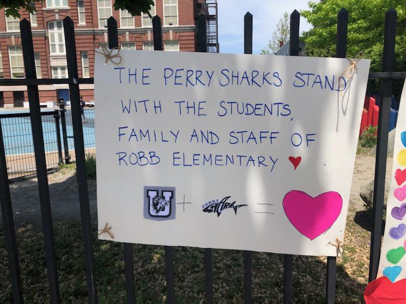 PerrySharksBPS tweet media