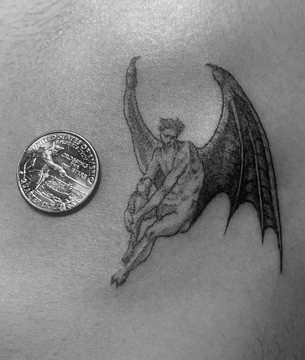 killangelsz's tweet photo. Hello I’m a Latinx tattoo artist from El Paso TX :) I recently quit my job to become a full time artist and would really appreciate if y’all helped me get my work out there! Please RT my next client could be on your TL <3 https://t.co/HpjDdRURL5