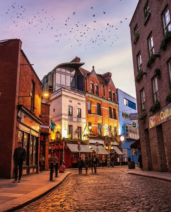EmilyTran1990's tweet photo. #Dublin, #Ireland https://t.co/dnPY7qgojP