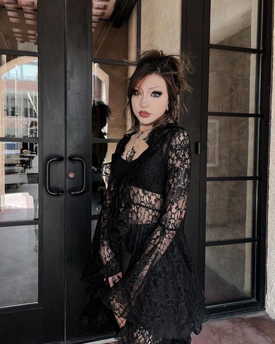 Grab our Vilania Lace Duster as part of our Dark Spring Sale! $10/$20/$30 buckets - 'til time's up!! https://t.co/pXouFnEQTD | We Ship Worldwide Grab our Vilania Lace Duster as part of our Dark Spring Sale! $10/$20/$30 buckets - 'til time's up!! https://t.co/pXouFnEQTD | We Ship Worldwide