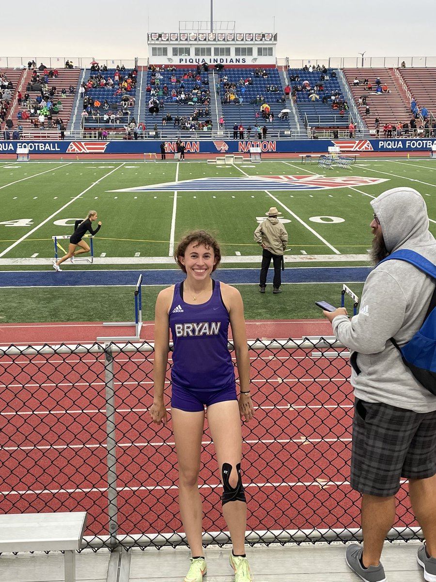 bryan_track's tweet photo. Aquilina Cordic has broken the school record in the 300m prelims! She broke the previous school record by over a second!!!! Her official time was 45.42! https://t.co/mtXwGRtpqo