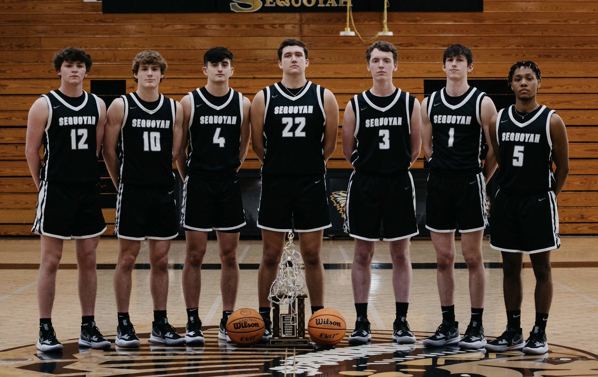 SequoyahHoops's tweet photo. Congrats to my guys as they take their graduation walk tonight. Just super proud of them. Job well done boys. Celebrate it. https://t.co/xXCkQyN3yl