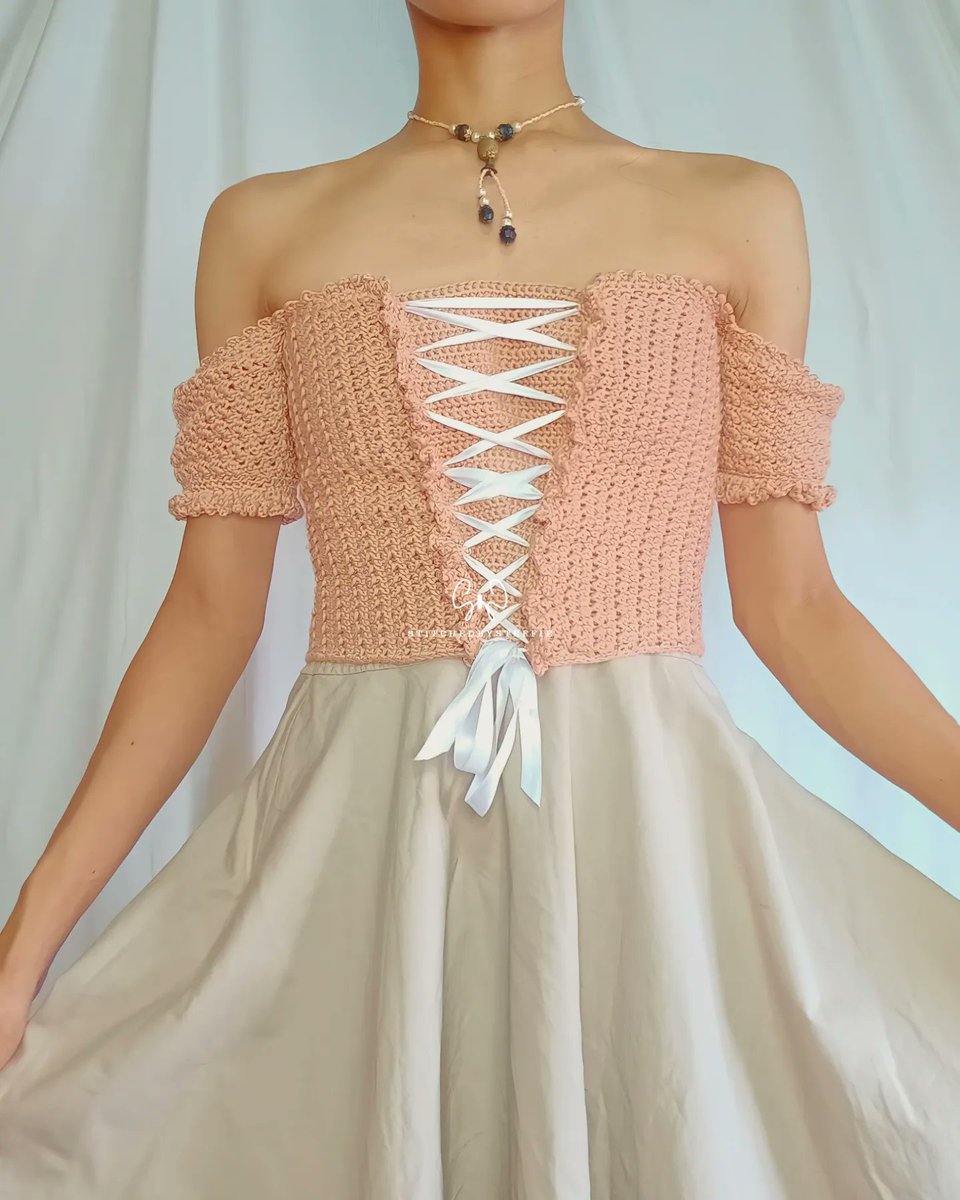 steffffiiiee_'s tweet photo. [PATTERN TEST]

Charlotte Corset by the.silverknot

https://t.co/7hONQebRjf https://t.co/tBR6f4Mz89
