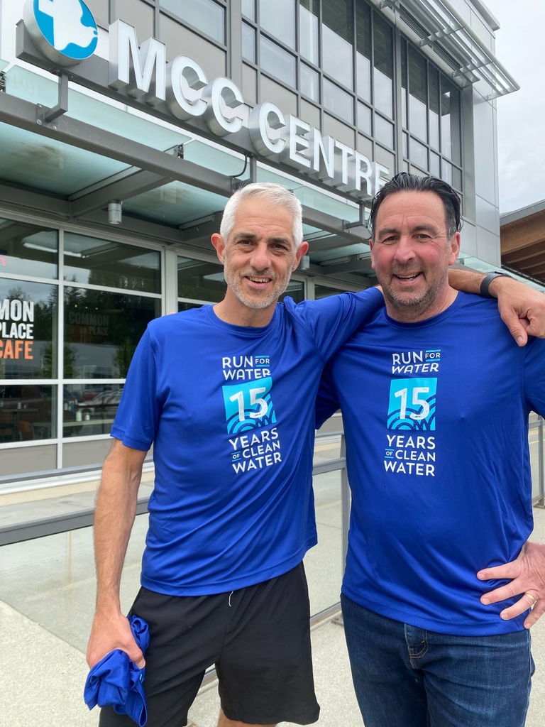 Your race shirts are here! 🎉 Jet from MCC & Peg are ready to go! ⭐️ Reminder ⭐️ You can find Jet, Peg + team wearing these shirts on Saturday from 10AM -3PM at the MCC Parking lot (33973 Glady’s Ave) to pick up your race bib + shirts (shirt if you signed up before May 1st)