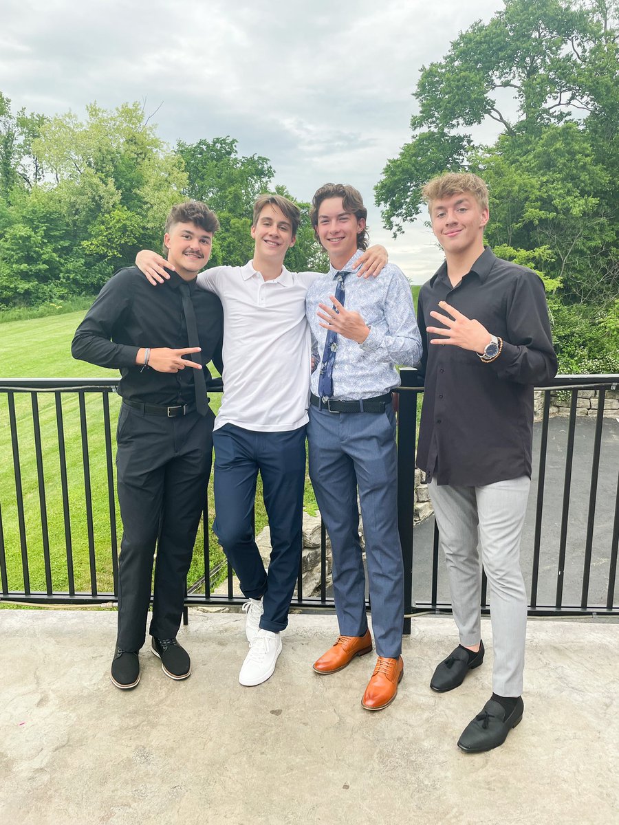 Senior Banquet🎉 thanks <a href="/MrsBonatesta/">𝙺𝚊𝚝𝚒𝚎 𝙱𝚘𝚗𝚊𝚝𝚎𝚜𝚝𝚊</a>