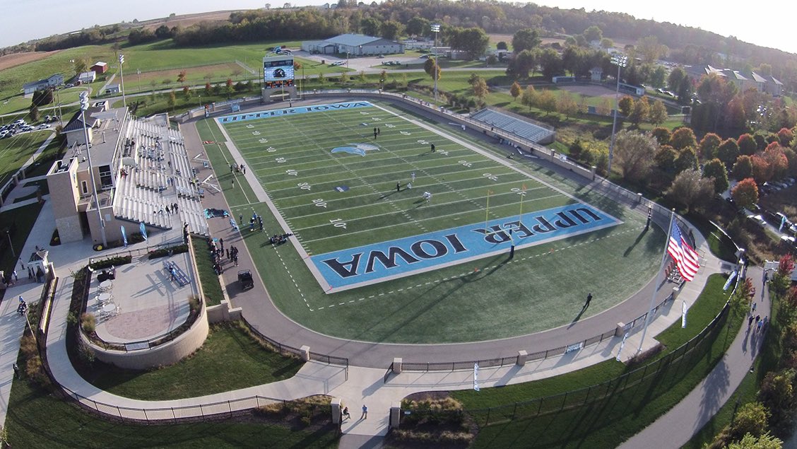After a great conversation with <a href="/Coach_Hoskins/">Jason Hoskins</a>, I am extremely excited to announce I have received my first football offer to Upper Iowa University!🦚 Thank you for the offer <a href="/Coach_Hoskins/">Jason Hoskins</a> <a href="/Coach_TMorrison/">Tim Morrison</a> <a href="/KnockJordan/">Jordan Knock</a>!