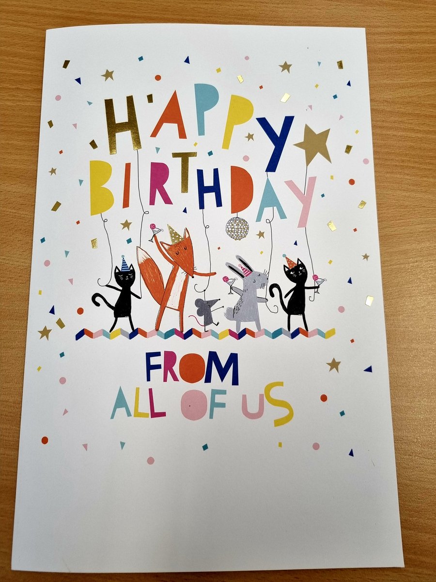 DrHangTTa's tweet photo. Feeling great with my lovely research group on my special day. Thanks everyone @wudoudou2005 @CSammmmy @NanoKarlaPrada @cuonghungluu @AkritiNepal @binura_perera #WomenInSTEM @Griffith_Uni #TaLab https://t.co/jfAM0VKg7F