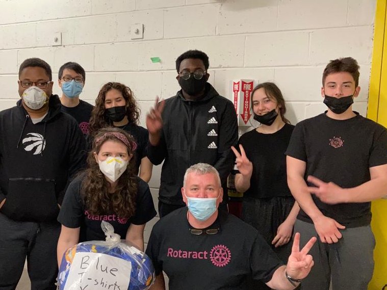 HaltonRotaract's tweet image. For years, Make a Great Pass has been donating used soccer gear to less fortunate communities.
Thanks to Desmond Jordan, Halton Rotaract, community members and high school students, the organization can once again provide gear to communities in Cuba, Egypt, Kenya and Uganda!