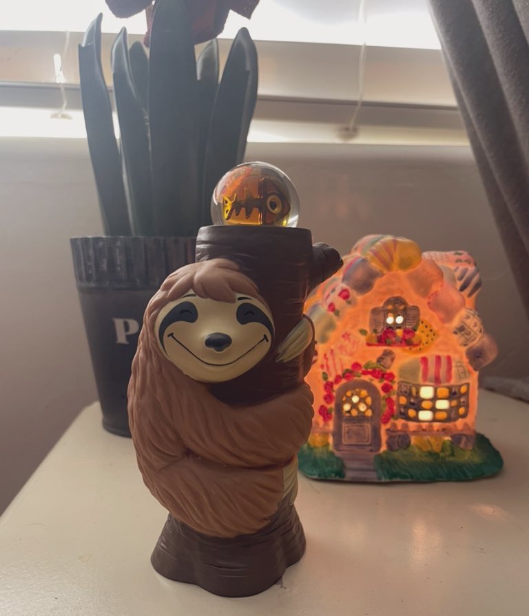 _mozheart's tweet photo. came home after a rough day to an incredible surprise!! many happy tears were shed ❤️ i can’t thank you all enough for being amazing teammates and friends! cheers ❤️❤️ @Owen_spla @Gizmo1204JZY @imeem_44 @Juanderful234 

beautiful egg and jellyfish by @llk0717 
thank you! 💕 https://t.co/eUMC0ZgjPa