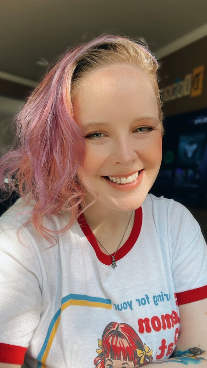 ohjesiam's tweet image. 24 hours into being 40: 

Was told I don’t look a day over 29, got my birthday Starbucks, found my final k-cup of Kahlúa coffee, called my mil a bitch, &amp;amp; my mom a cunt for saying I’m old af. They knew I was joking &amp;amp; laughed so hard they wet their adult diapers. 

#welcometo40