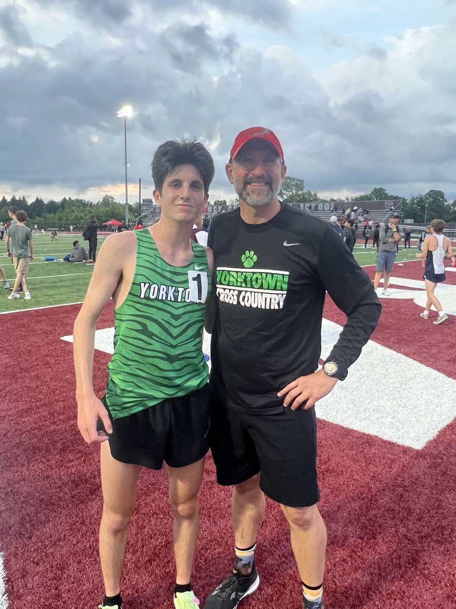 Tiger_Track's tweet photo. 🎟 👊🏻 
Luke Harber is going to STATE!
AND
🚨NEW SCHOOL RECORD 🚨
Luke Harber goes 9:32.66 in the 3200 at the Lawrence Central Regional to advance to the @IHSAA1 State Track and Field Championships next week!
#TigerTrack https://t.co/oQ71Zvv3qn