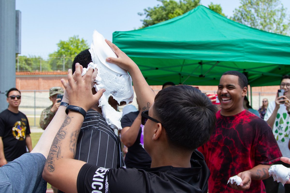 Soldiers, #KATUSA Soldiers, leaders and families from Headquarters Support Company, #EighthArmy, participated in Morale Day for May 26. During the event, Soldiers and families got the opportunity to enjoy a variety of food, music and sporting events. @USAGHumphreys @USForcesKorea