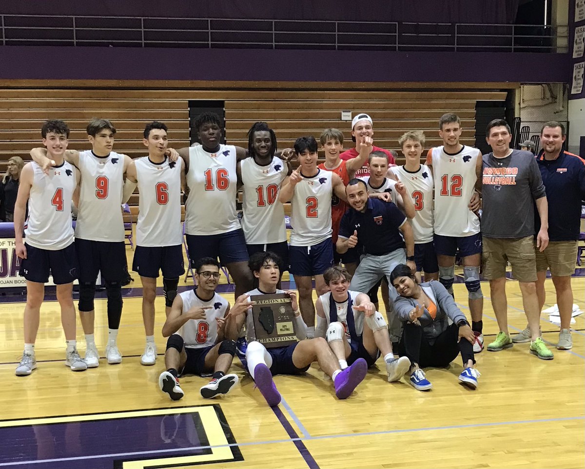 OHS_GoPanthers's tweet photo. Panthers Volleyball beats Downers North to win the Regional, 1st since 09!  On to Sectional! https://t.co/1JiWVGCikw