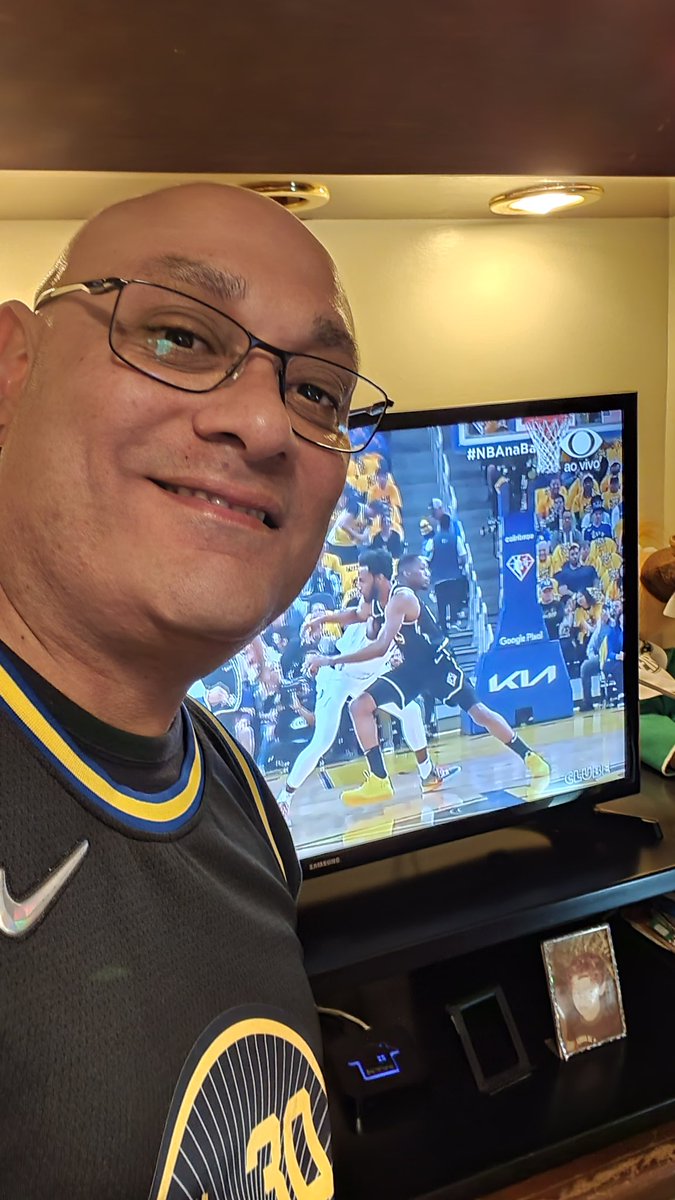 ferfalanga's tweet photo. Vamuuhuu GSW!!!
#NBAnaBand https://t.co/F0bXKLrPdW