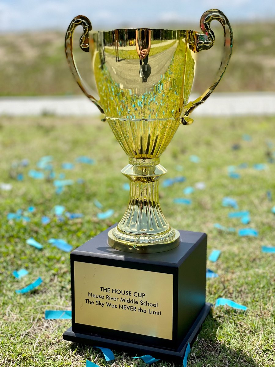 NeuseRiverMS's tweet photo. Today at the Colorfest we announced the 2022 House Champion! It went to the house of KAI! These students competed hard every quarter and their victory is well deserved! K-A-I - K-A-I 
#2022HouseChamps #Achieve #Colorfest2022 #NRMSHouseSystem https://t.co/7g7v8nLJZe