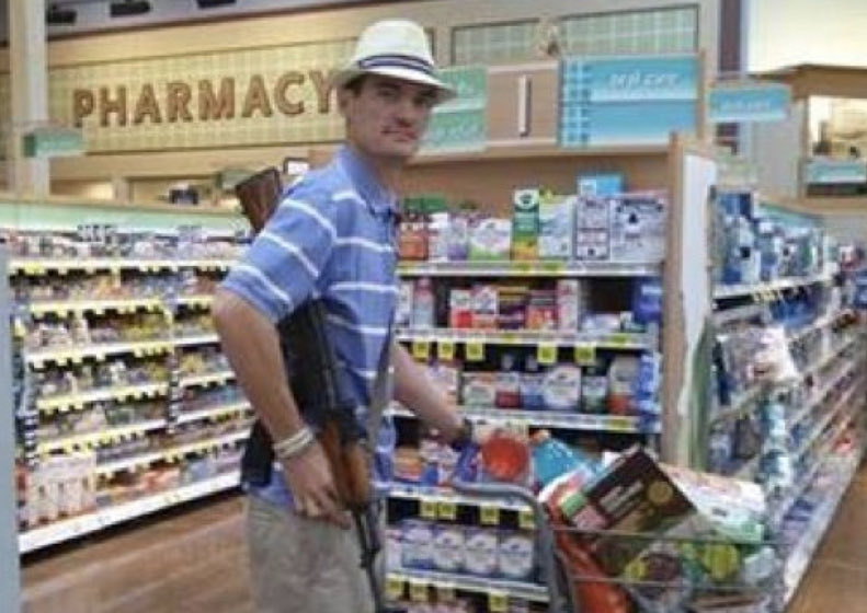 DuckingWilder's tweet photo. Heโs evidently hunting for hamburger helper. #thatsnot a #huntingrifle. #AbbottCruzMassacre https://t.co/7JGBXLcgMj