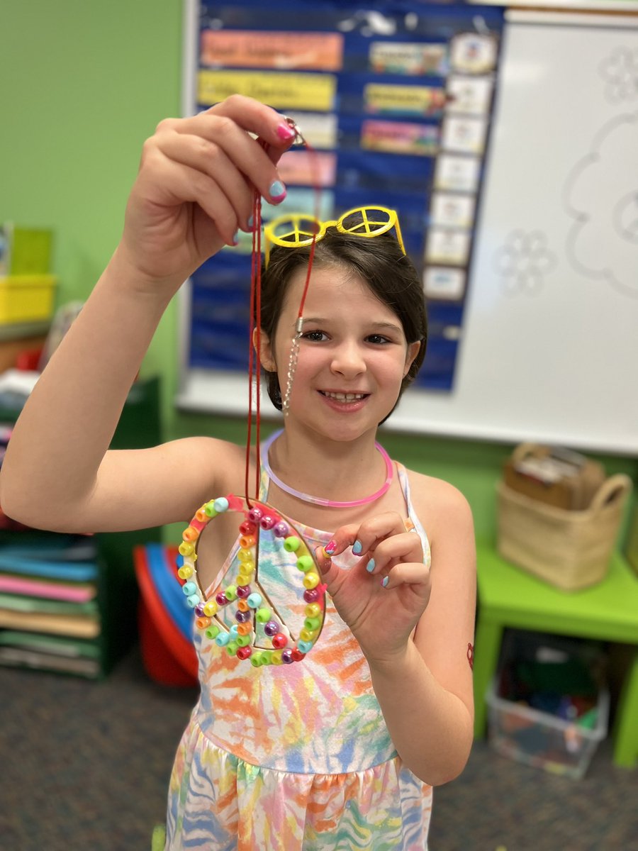 dragonfirsties's tweet photo. ☮️🪩💜 https://t.co/zZZHmGU4Cg
