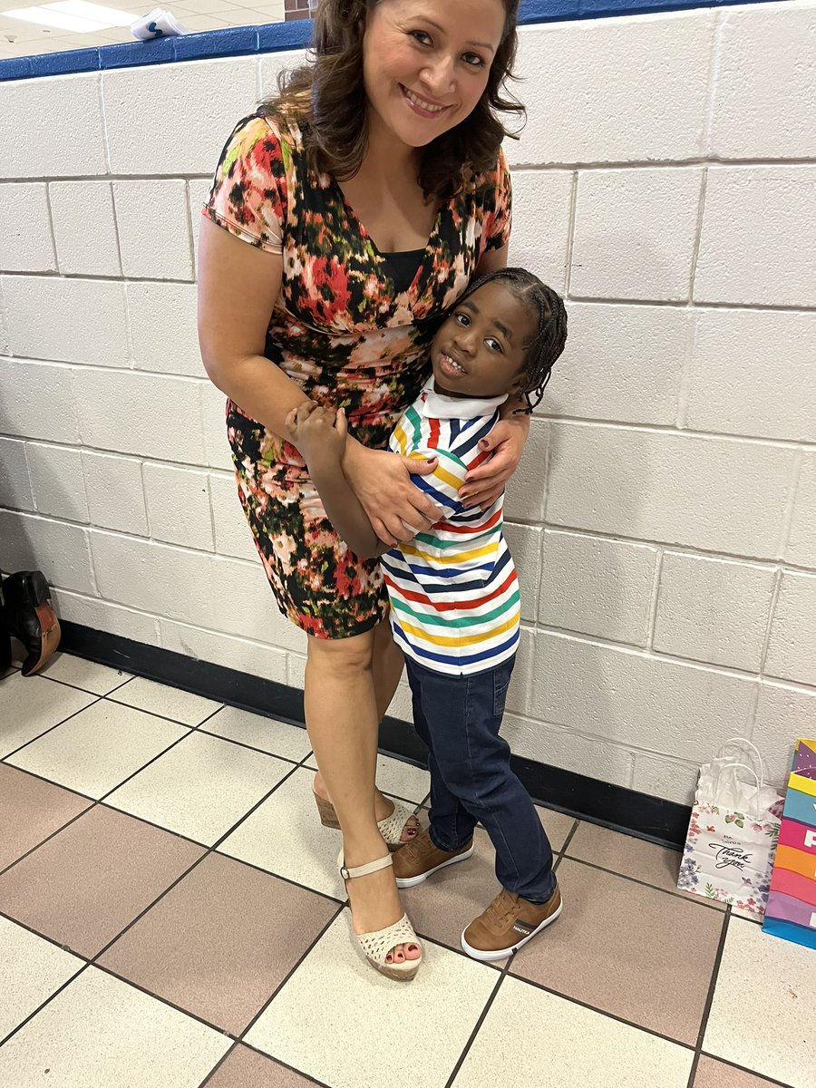 MrsQuinsey's tweet photo. So grateful for the family at @BMSPatriots. They helped my son’s prek year be a success! @PGarzaSISB @SSterlingTeel and his early morning greeter, Mr. Joe! His teacher, Ms. Silvera, THANK YOU! @SpringISD #prekgrad #duallanguage #multicultural https://t.co/QfffGcQ3zg