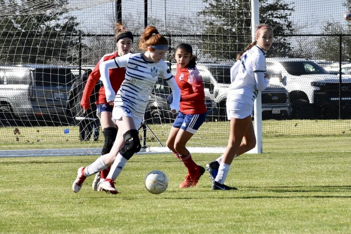 oefc08girlsecrl's tweet photo. More 2021-2022 season stat leaders: Reagan had the most crosses/services with 64. Olivia was second with 56.  #OEFCPROUD #passwithpurpose #seewhathappens https://t.co/vweaHgceCV