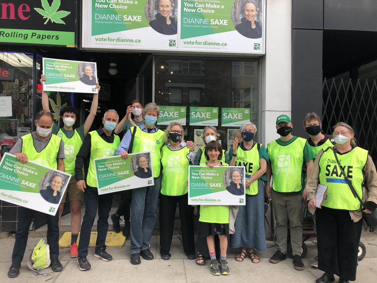 Dianne Saxe - Toronto City Council Ward 11, UR (@diannesaxe) on Twitter photo Another shift of the ever-growing #winning team in #Toronto’s #UniversityRosedale. So great to campaign with <a href="/ElizabethMay/">Elizabeth May</a>, <a href="/rhthompson/">rhthompson</a>, <a href="/lonsy/">AlonNashman</a> and other friends. Over 1,000 signs! #onpoli #ontariovotes <a href="/OntarioGreens/">Green Party of Ontario</a> #voteGreen Another shift of the ever-growing #winning team in #Toronto’s #UniversityRosedale. So great to campaign with <a href="/ElizabethMay/">Elizabeth May</a>, <a href="/rhthompson/">rhthompson</a>, <a href="/lonsy/">AlonNashman</a> and other friends. Over 1,000 signs! #onpoli #ontariovotes <a href="/OntarioGreens/">Green Party of Ontario</a> #voteGreen