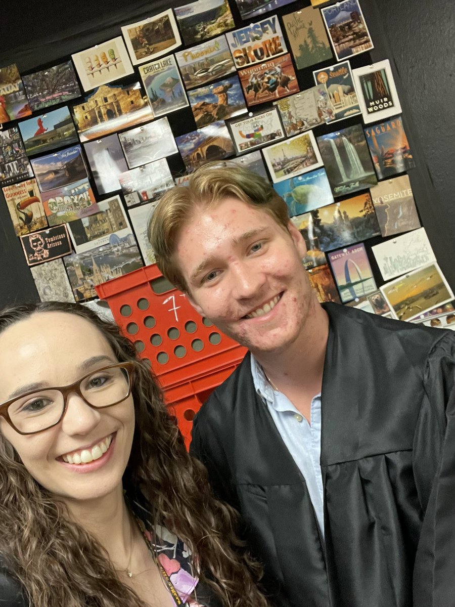 GilbertEsports's tweet photo. It’s graduation night! Congrats to all of our esports seniors that are graduating. Way to go tigers! Shout out to @allyosmnm our graduating LoL captain! https://t.co/9ynD1iRAnA