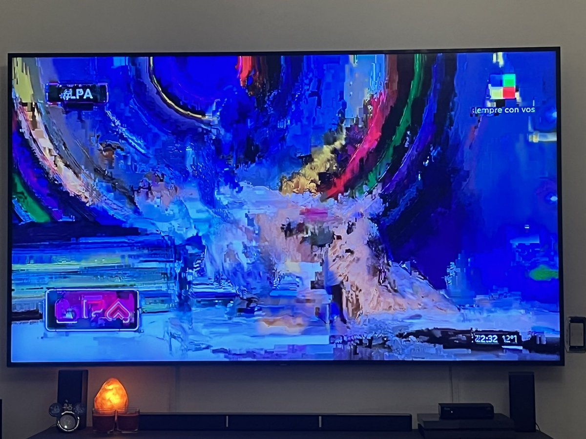 Ya es el cuarto dia que <a href="/PersonalFlow_At/">Personal Flow Ayuda</a> no me deja ver el programa de <a href="/Flor_de_P/">Florencia Peña</a> #LPA <a href="/AmericaTV/">América TV</a> ¿Me estarán cuidando? Jajaja