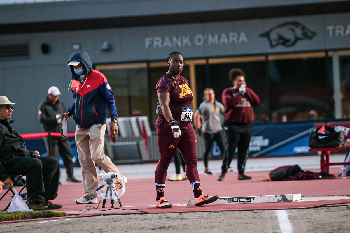 The #Gophers shot put group ends their season in the #ncaaTF west Regionals:

20th - Keyzers
29th - Duwenhoegger 
40th - Brown